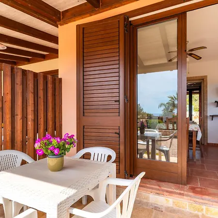 Casa vacanze Giaquinto Torre Pali