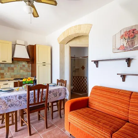 Holiday home Giaquinto Torre Pali